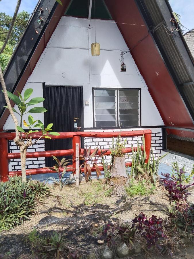Nazri Nipah Camp Pangkor Otel Kampung Teluk Nipah Dış mekan fotoğraf