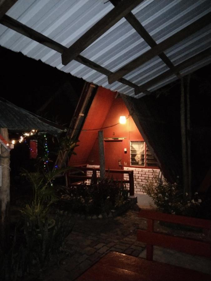 Nazri Nipah Camp Pangkor Otel Kampung Teluk Nipah Dış mekan fotoğraf
