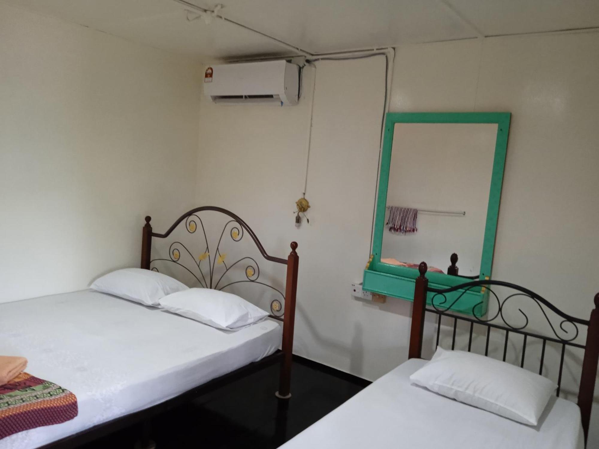 Nazri Nipah Camp Pangkor Otel Kampung Teluk Nipah Oda fotoğraf